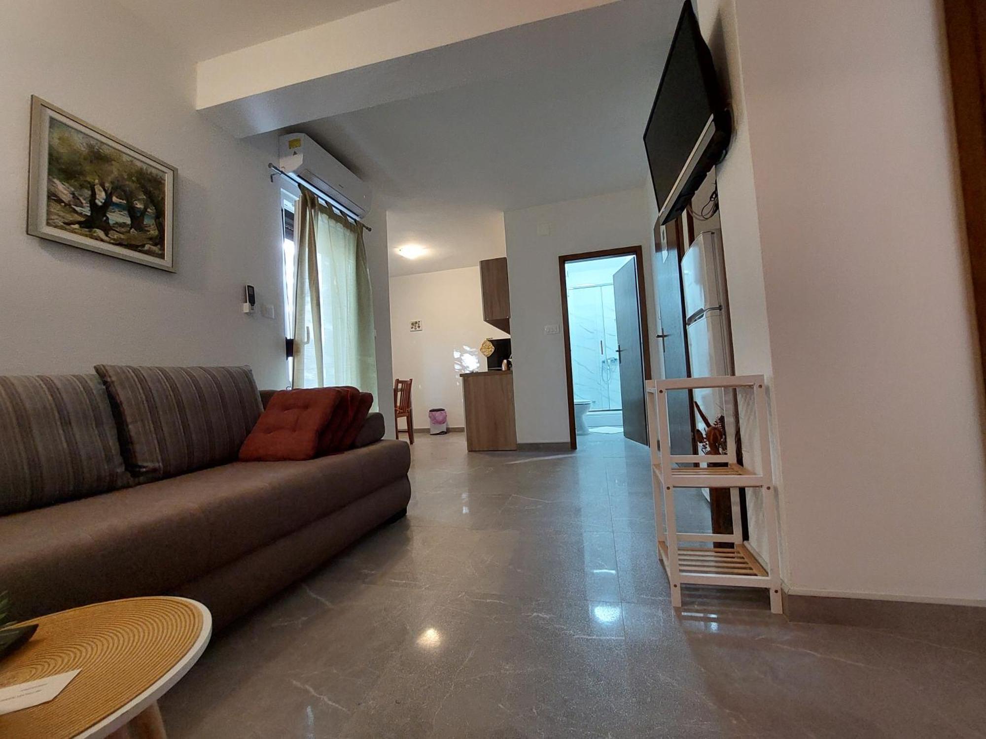 Apartments Nenad & Marija Pag Town Bagian luar foto